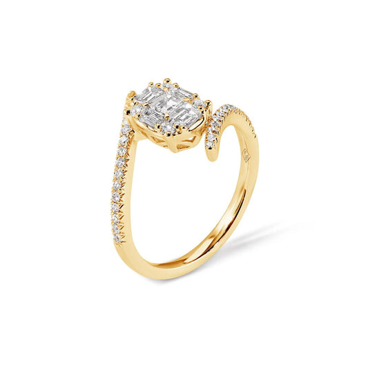 18K Diamond Oval Ring