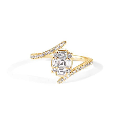 18K Diamond Oval Ring