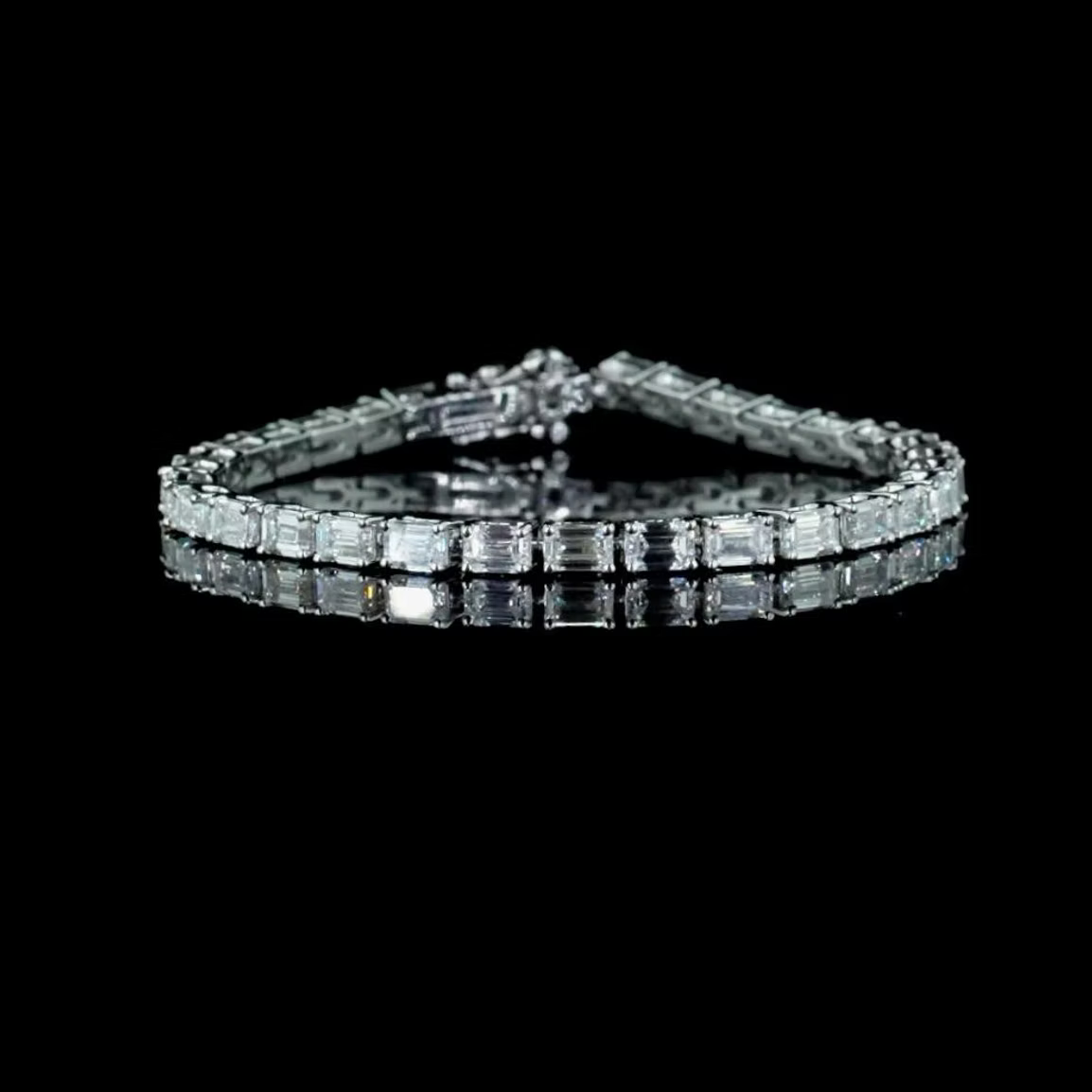 8.22 ct. Emerald Cut Diamond Tennis Bracelet