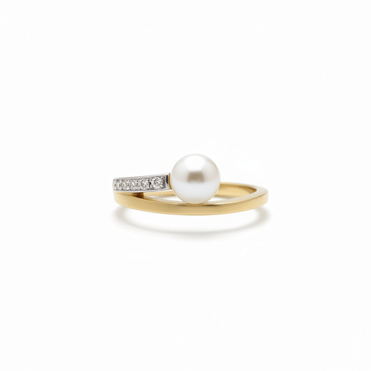 Golden Swirl Pearl & Diamond Ring